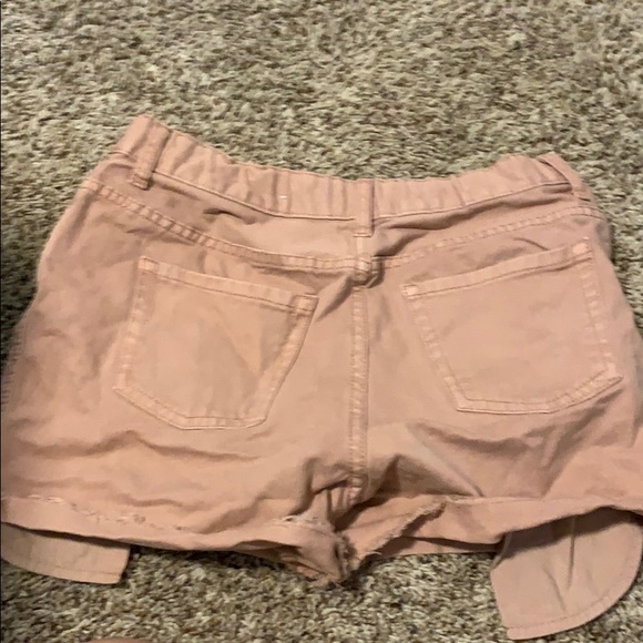 denim maroon pink colored shorts - Picture 2 of 2